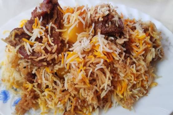 খাসির মাংস বাসমতি কাচ্চি আনলিমিটেড